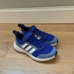 Adidas Boys Blue Sneakers Size 4